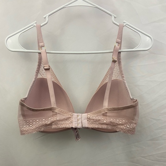 Victoria’s Secret Incredible 36DD Bra Light Pink - Picture 5 of 12